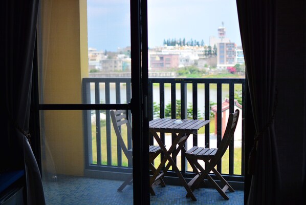 Quadruple Room, Ocean View (204) | Teres/patio