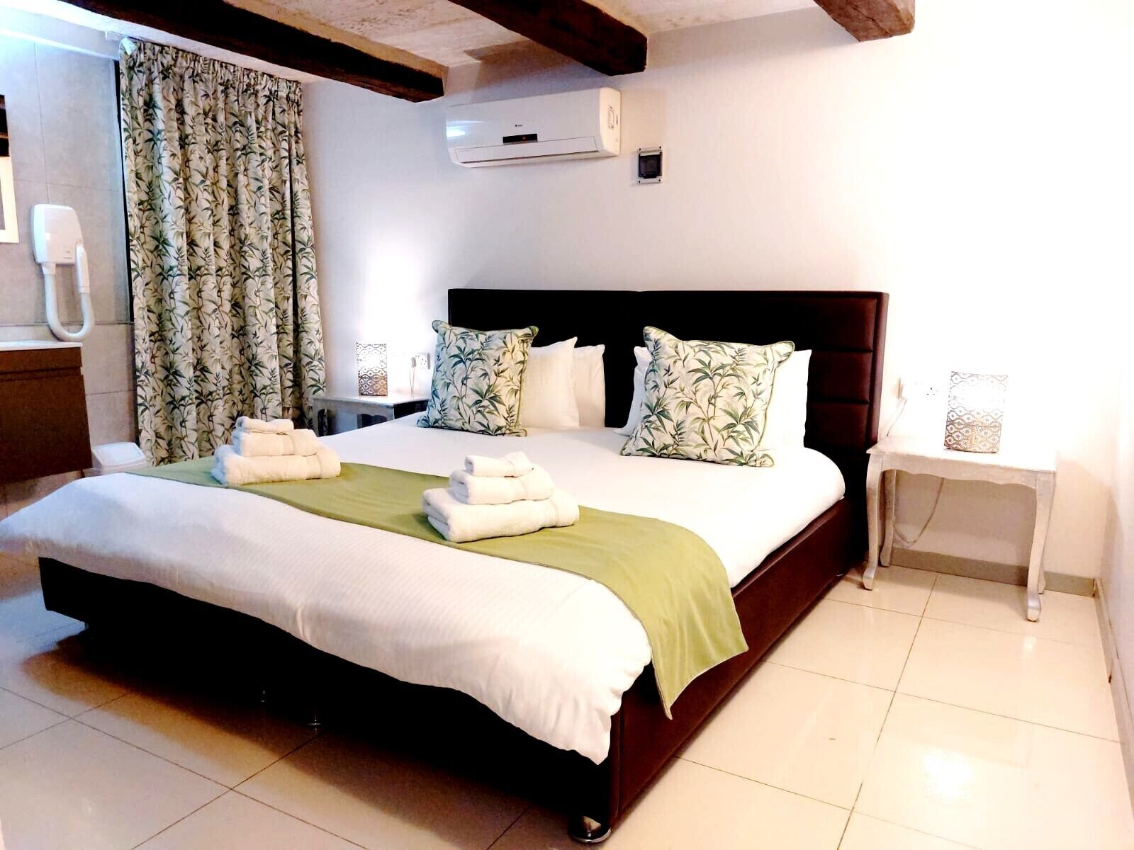 room (large (dingli) | 1 bedroom, in-room safe, individually decorated, individually furnished