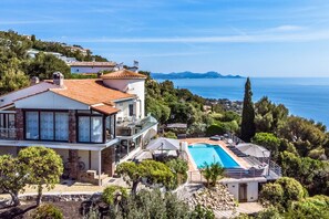 Exterior - Esprit du Sud Entre Citron et Lemon (les issambres)