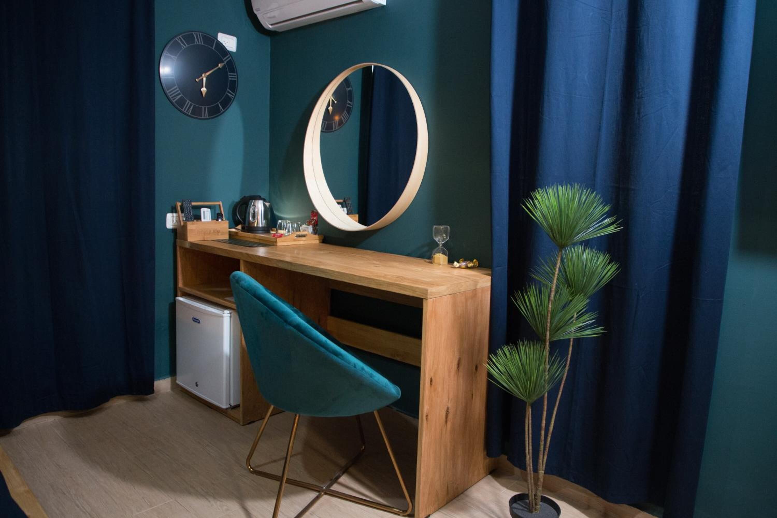 1 bedroom, egyptian cotton sheets, premium bedding, pillow-top beds