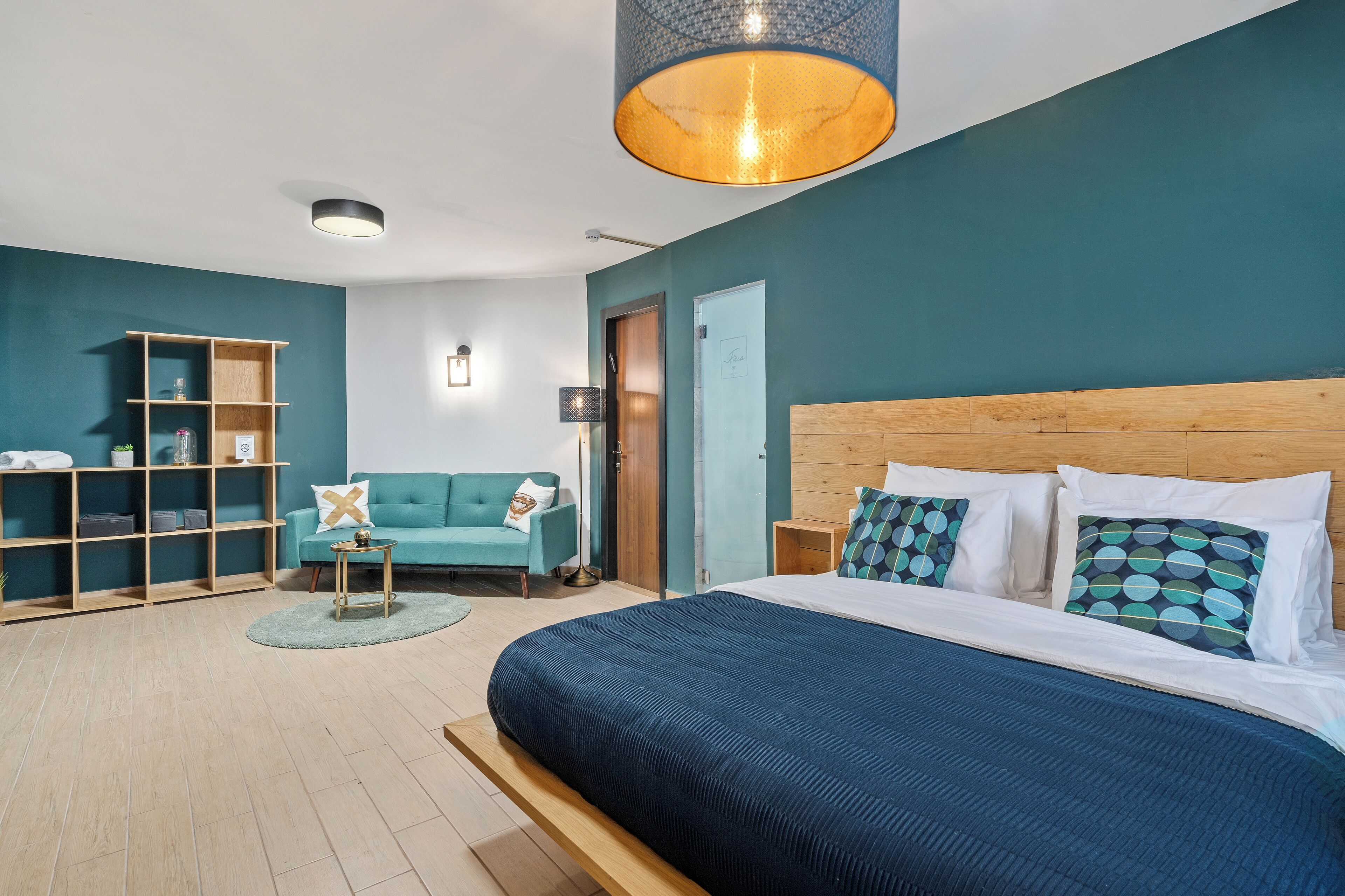 1 bedroom, egyptian cotton sheets, premium bedding, pillow-top beds