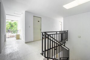 Interior - G357 Near Margo City (Depok)