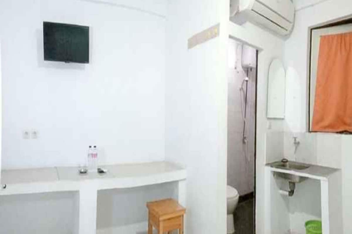 1 habitación, escritorio, wifi gratis y ropa de cama