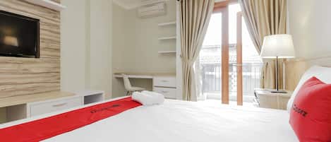 Premium Room | Free WiFi, bed sheets