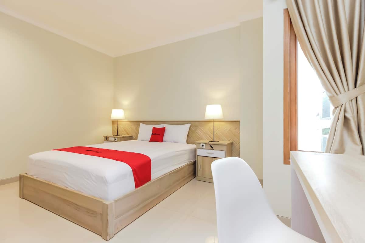 WiFi (free), bed sheets