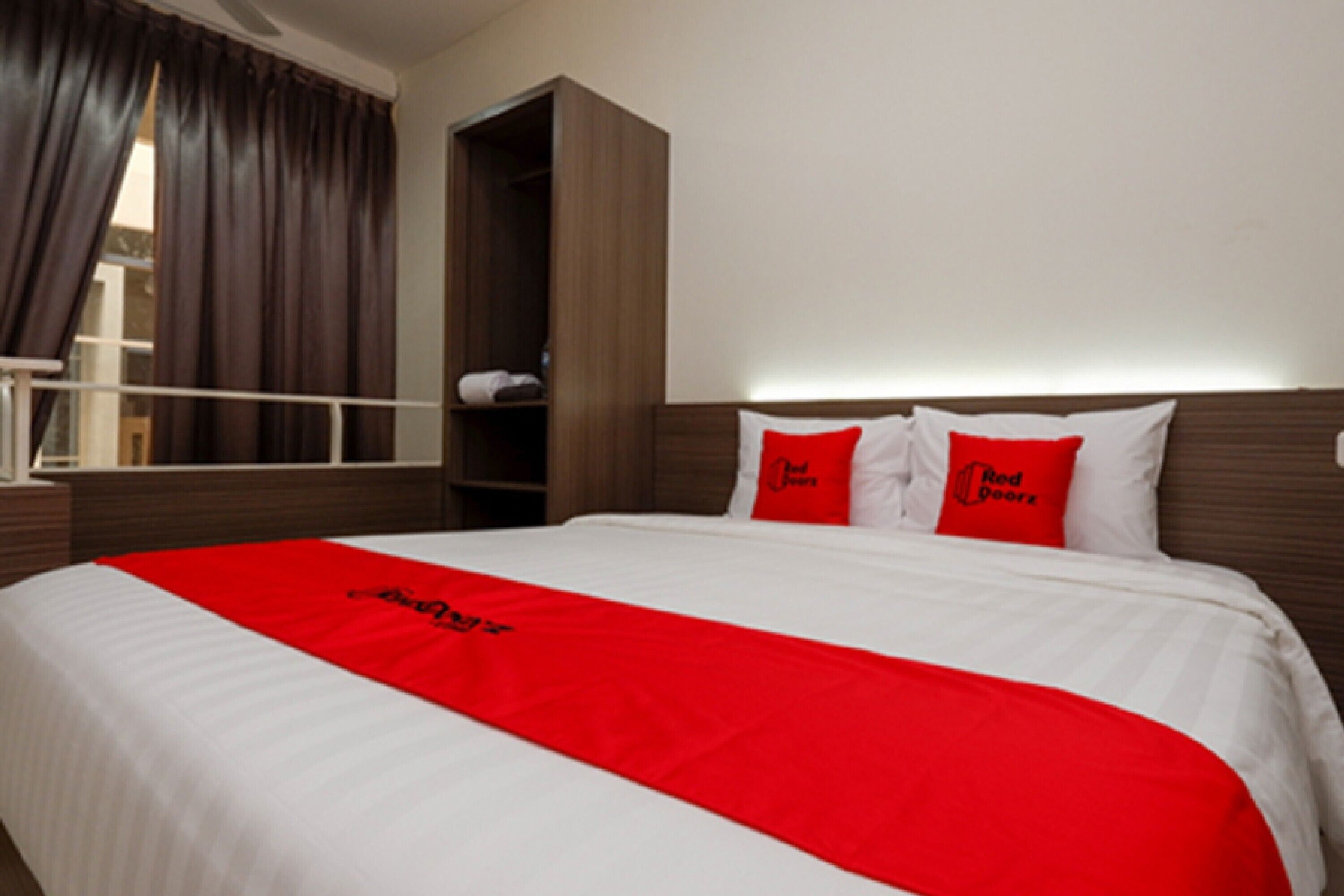 Photo - RedDoorz Plus near Paragon Mall Semarang