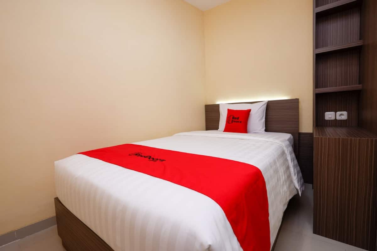 Deluxe Single Room | Desk, free WiFi, bed sheets