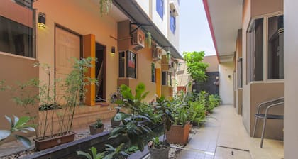 RedDoorz near RSUP Prof. Kandou Manado