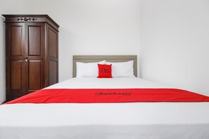Habitación doble | Escritorio, wifi gratis, ropa de cama