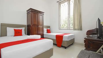 Kamar Twin | Meja kerja, Wi-Fi gratis, dan seprai linen