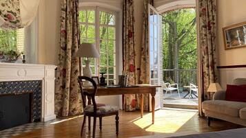 Superior Double Room, Ensuite, Park View (Chambre Lakmé) | Individually decorated, individually furnished, desk, blackout drapes