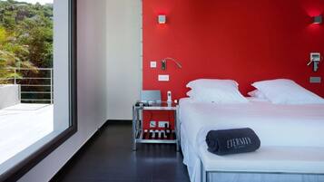 5 bedrooms