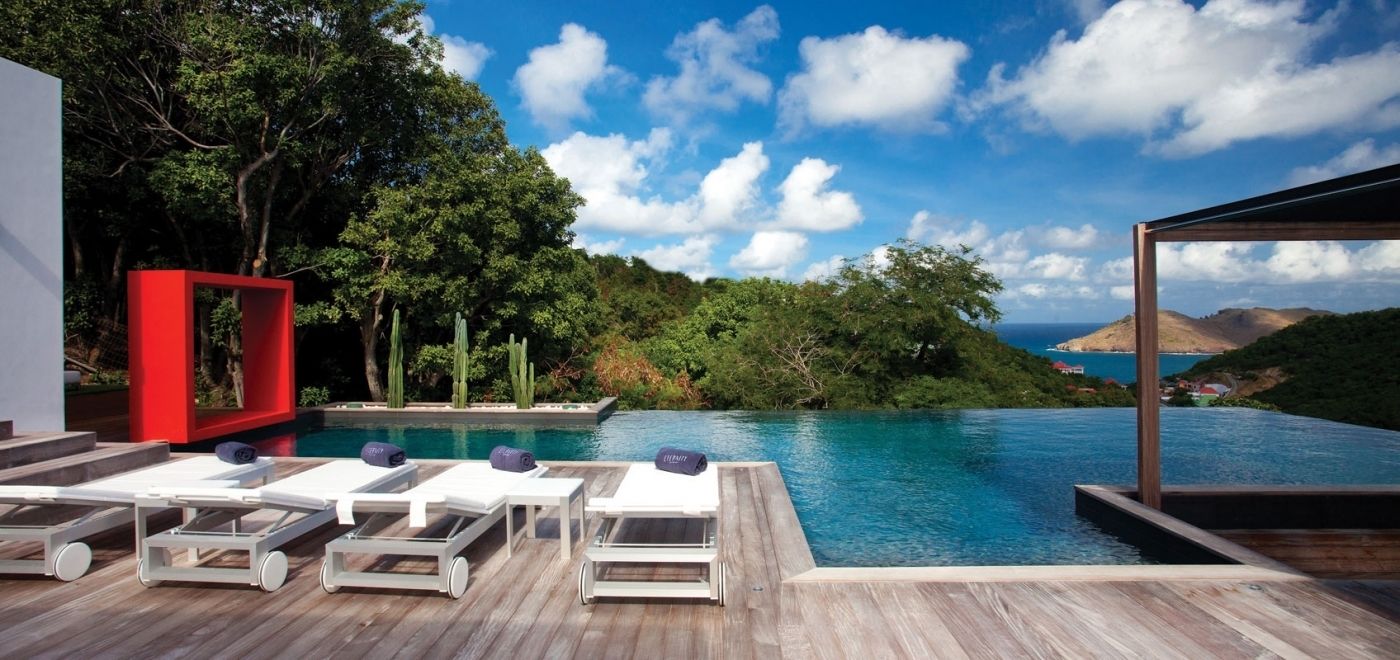 Infinity pool