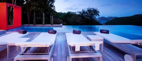 Sundeck