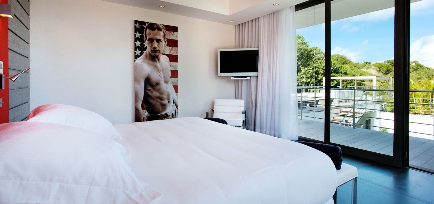 5 bedrooms