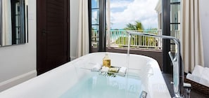 Baignoire relaxante profonde