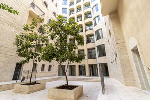 Comfort Apartment, 1 Bedroom | Desk, free WiFi, bed sheets - Kook 7 Apartment - Isrentals (Jerusalem)