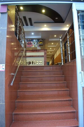 Interior - Thakur Ji (Haridwar)