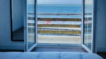 4 chambres, fer et planche à repasser, Wi-Fi, draps fournis