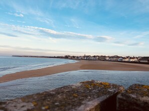 Beach nearby - Cottage 8-10 people Beach Front in the heart of the D-Day beaches.  (Grandcamp-Maisy)