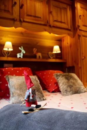 3 chambres, fer et planche à repasser, Wi-Fi gratuit, draps fournis