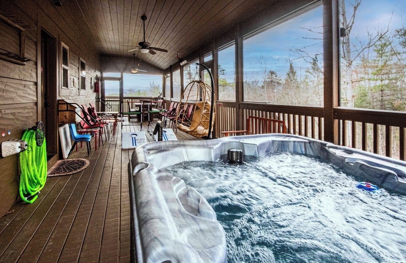 Indoor spa tub
