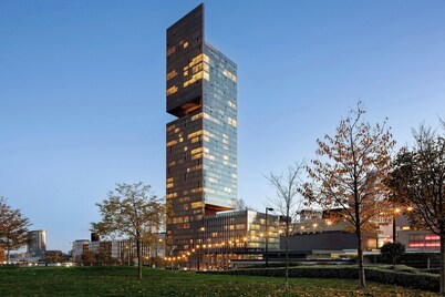 The Stratford, Autograph Collection