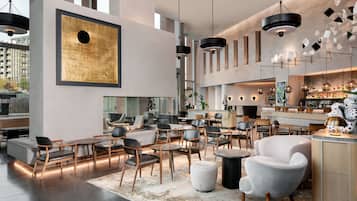 2 bares/lounges, bar de coquetéis