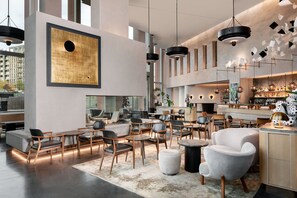 2 barer/lounger och cocktailbar