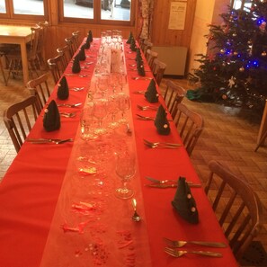 Aperto a colazione, pranzo e cena