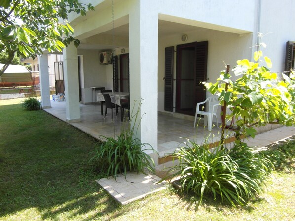 Apartment, 1 Bedroom | Garden view