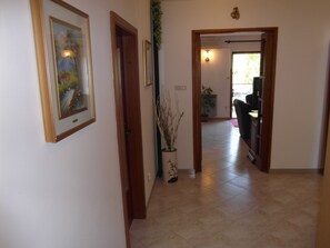 Apartment, 3 Bedrooms, Terrace, Partial Sea View | Room amenity - Ida Pjescana (Medulin)