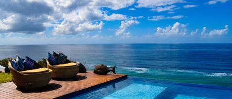 วิลล่า | สระว่ายน้ำส่วนตัว