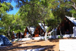 Bungalow | Free WiFi - Camlik Kamping (Ayvalik)