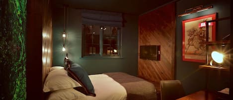 Kahden hengen huone, 1 parisänky, tupakointi kielletty | Egyptinpuuvillaiset lakanat, ylelliset vuodevaatteet