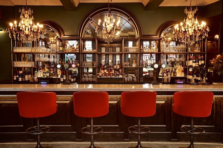 Bar (in loco). The Bedford Balham