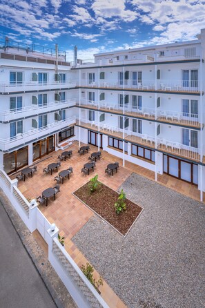 Terrace/patio - Hotel GHT Simeón (Tossa de Mar)