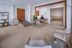 Reception - Hotel GHT Simeón (Tossa de Mar)
