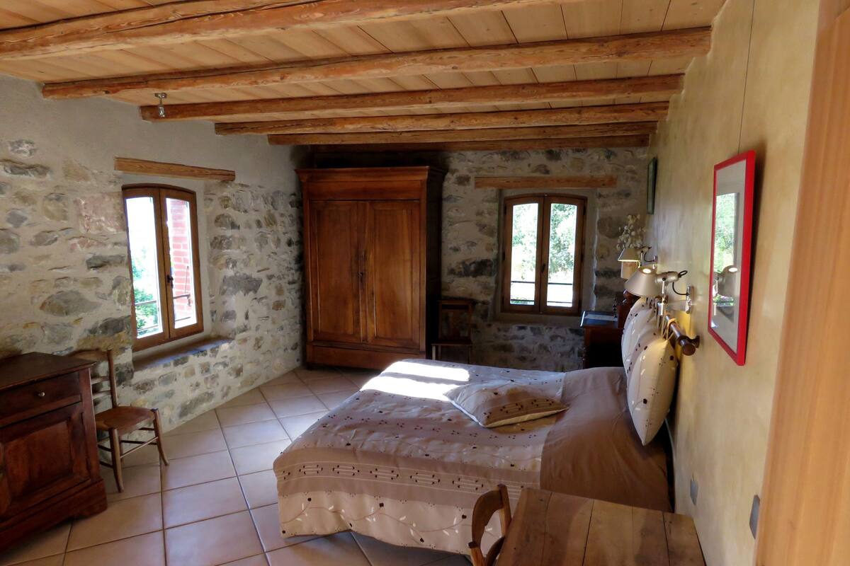 Double Room, Accessible (Hirmentaz) | Individually decorated, iron/ironing board, bed sheets