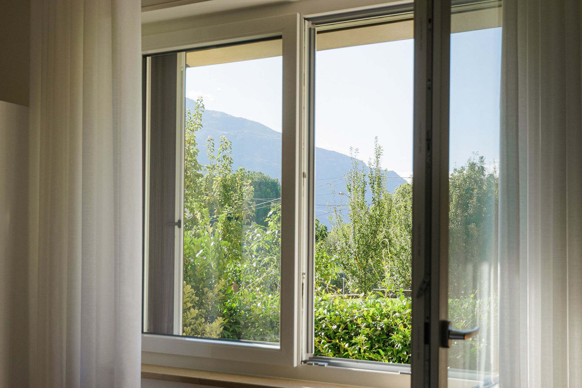 Triple Room | Minibar, soundproofing, iron/ironing board, free WiFi