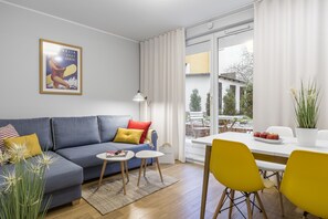 Suite, 2 Bedrooms, Patio (Lighthouse - Parkowa 44 St) | Living area