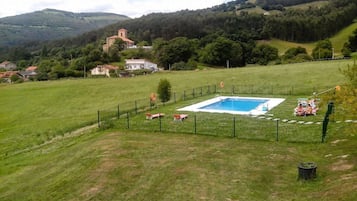 Alberca al aire libre por temporada