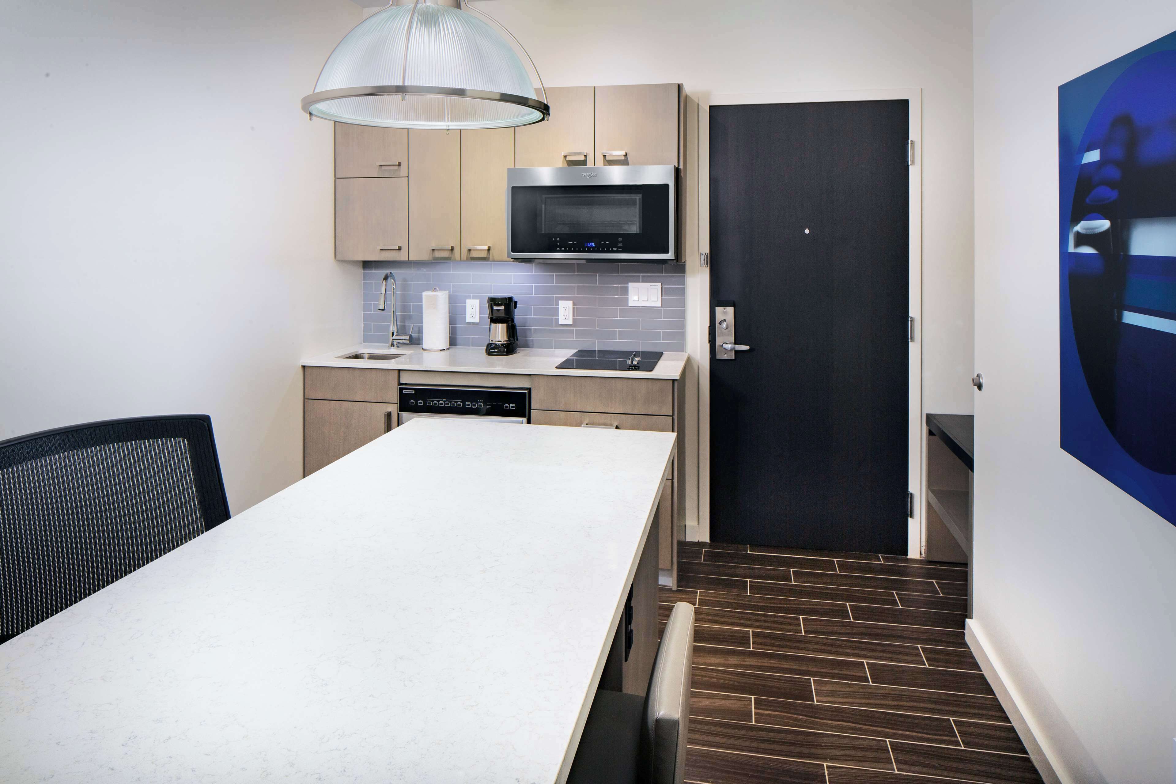 fridge, microwave, coffee/tea maker