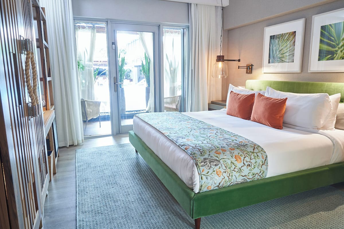 Room, 1 Katil Raja (King) (Pool) | Cadar kapas Mesir, peralatan tempat tidur premium, tilam berlapik 