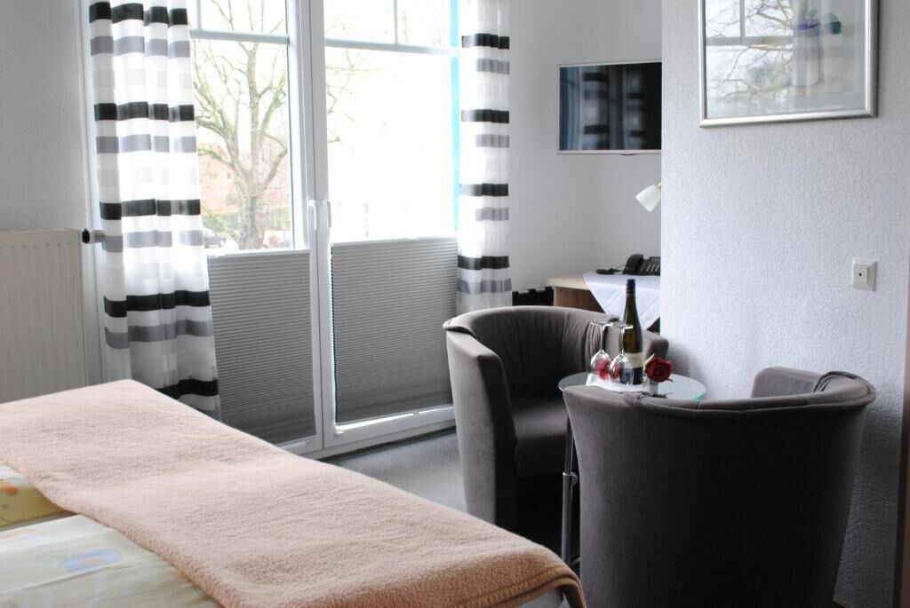 In-room safe, desk, soundproofing, free WiFi