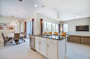 Villa, 5 Bedrooms | Private kitchen