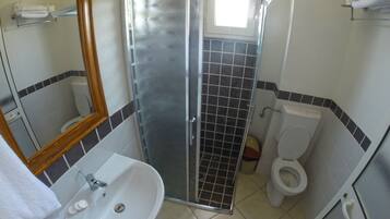 Slippers, bidet, towels