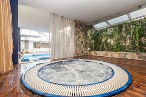 Badstue, boblebad, dampbad og tyrkisk bad/hamam