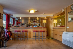 Reception - Unique Hotel (Cesenatico)