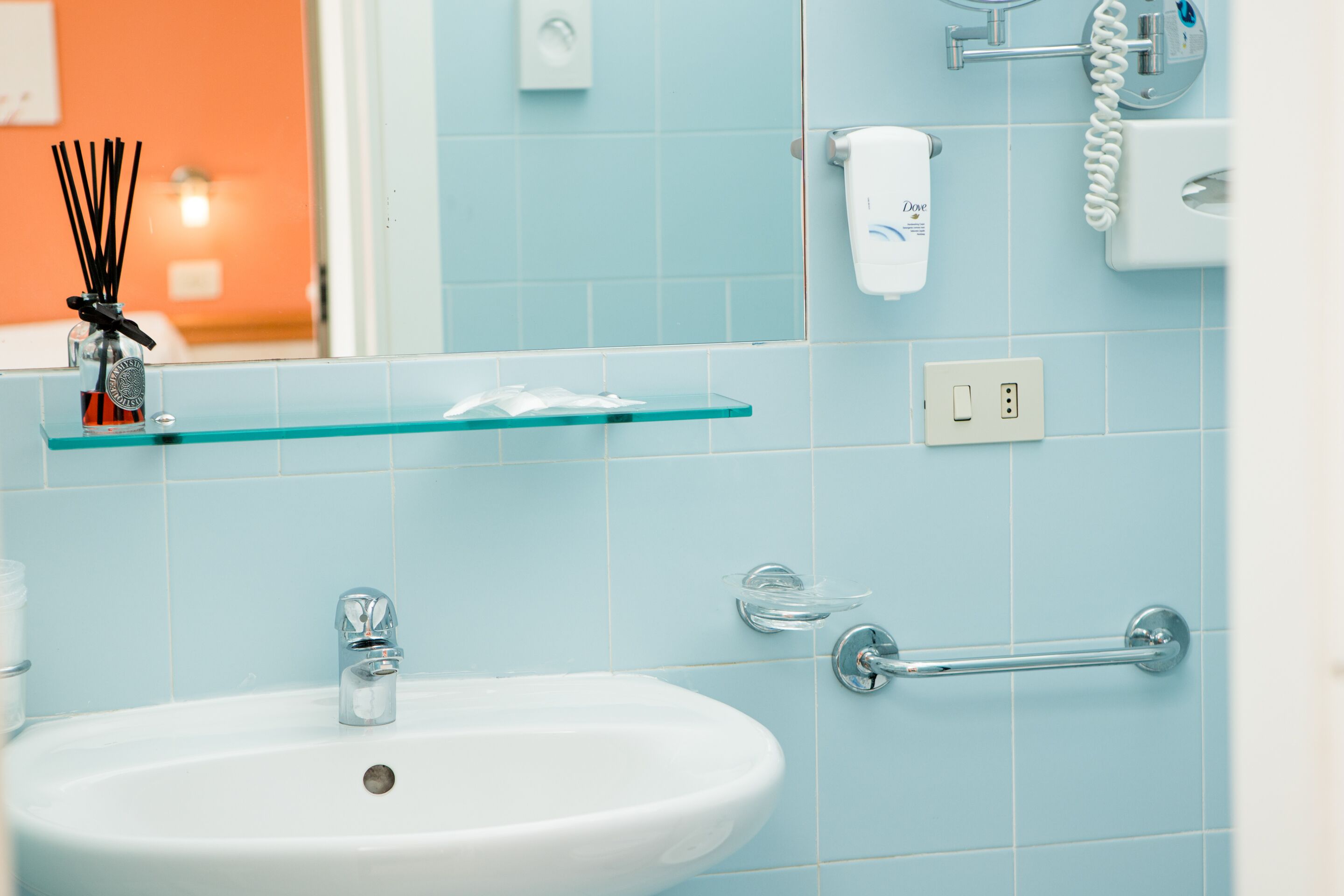 1 bedroom, in-room safe, desk, blackout curtains